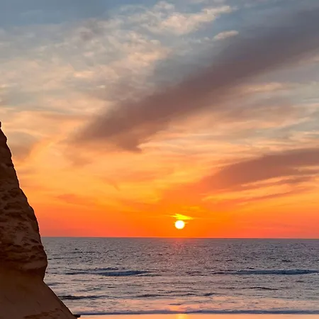 Sunset Deluxe And Apartment Paphos
