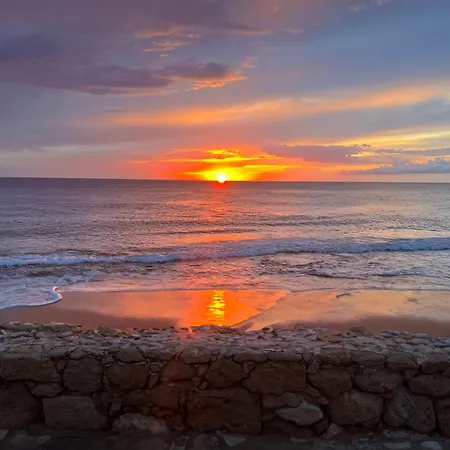 Sunset Deluxe And Apartment *
