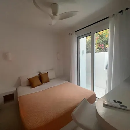 Sunset Deluxe And Apartment