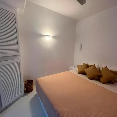 Sunset Deluxe And Apartment Paphos